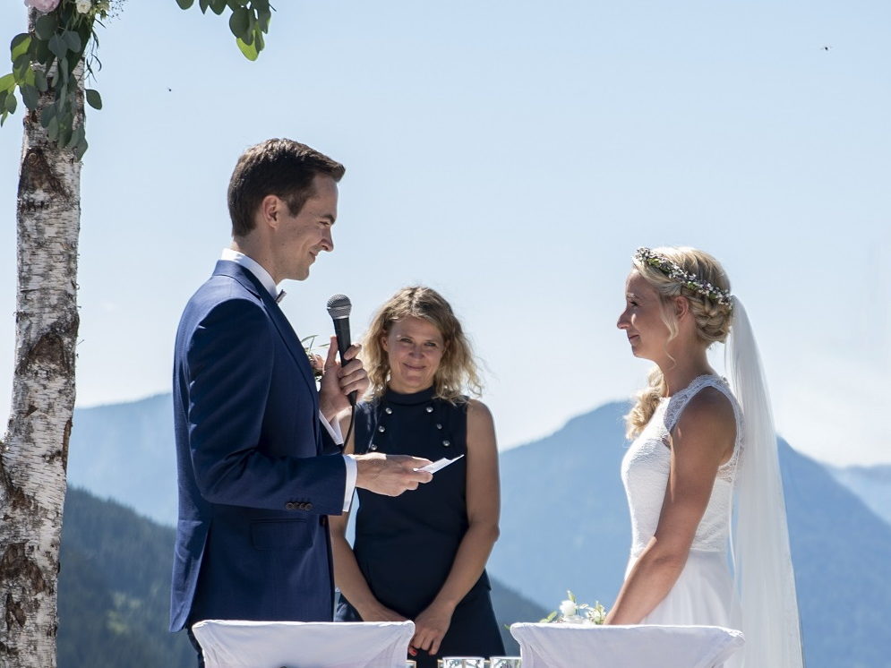Freie Trauung mit Eheversprechen und Ingrid von freiheiraten in Heidelberg